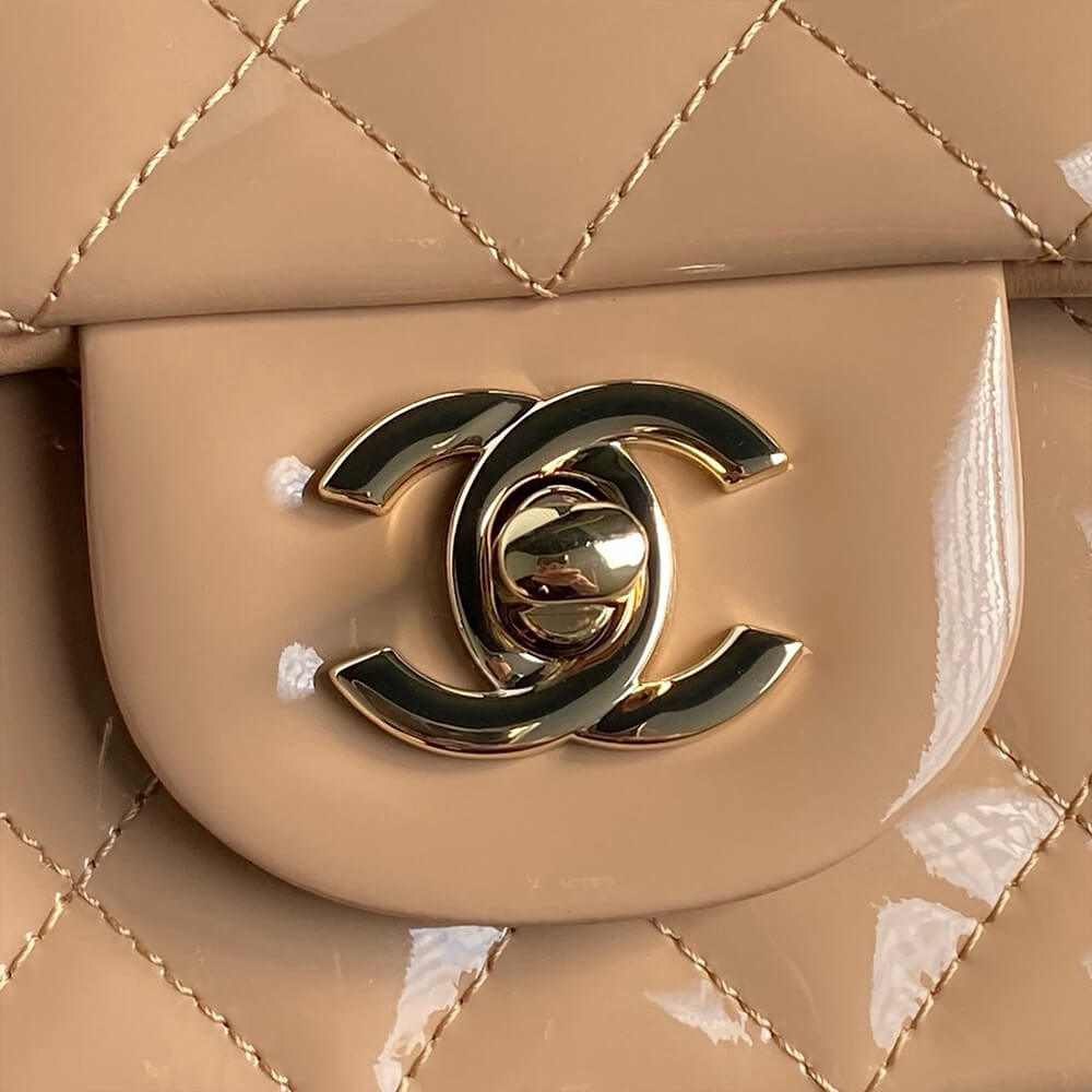 CHANEL Mini Classic Handbag With Top Handle - Top Club