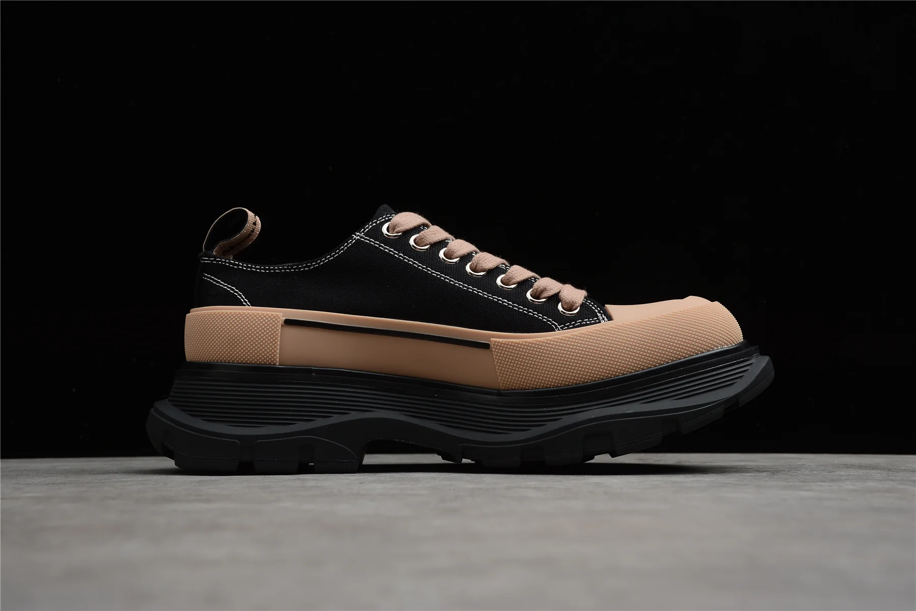 Alexander McQueen Tread Slick Low in Black/Tan - Sneaker Replica Workshop