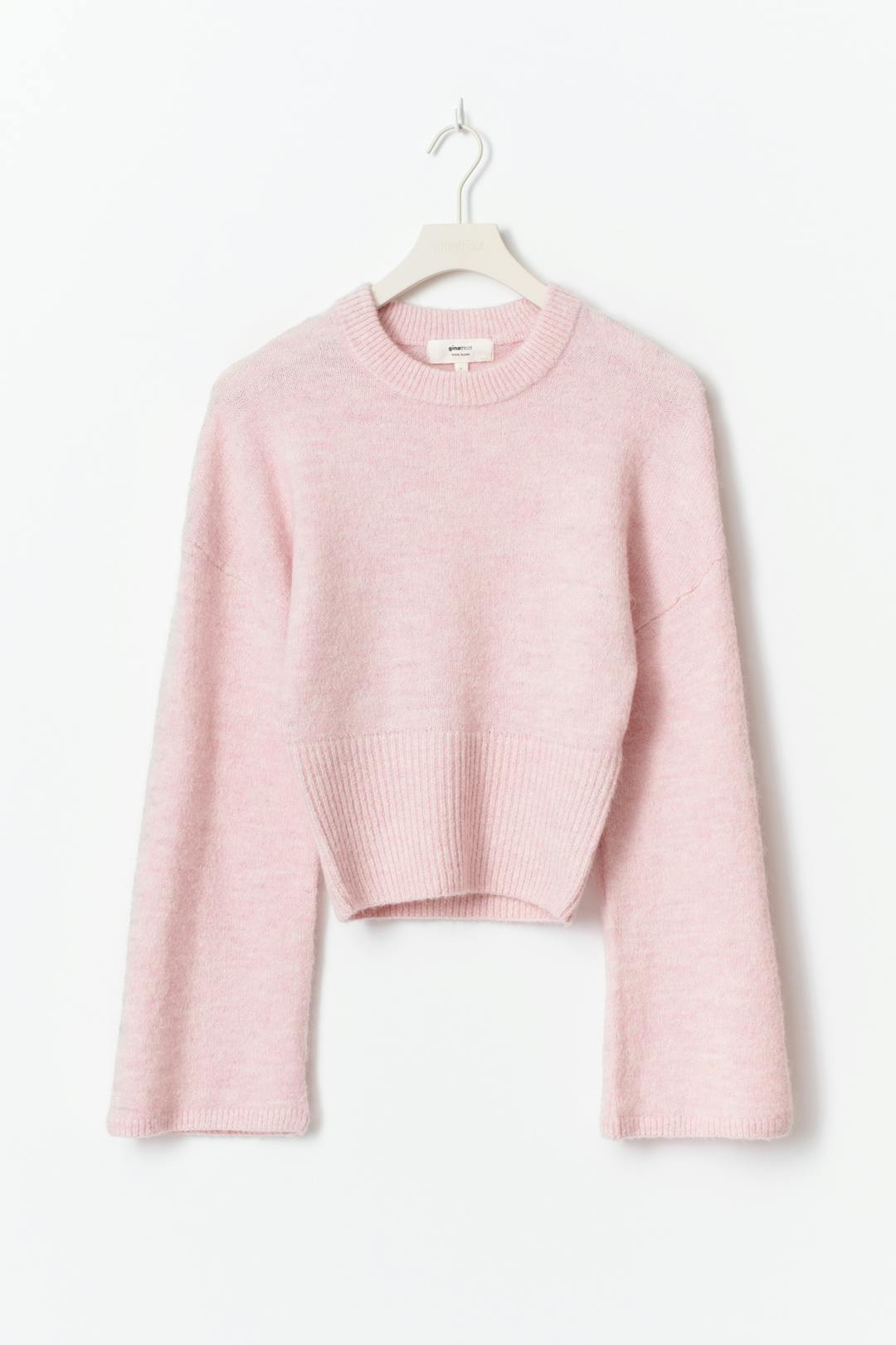 Gina Tricot wide sleeve knitted sweater