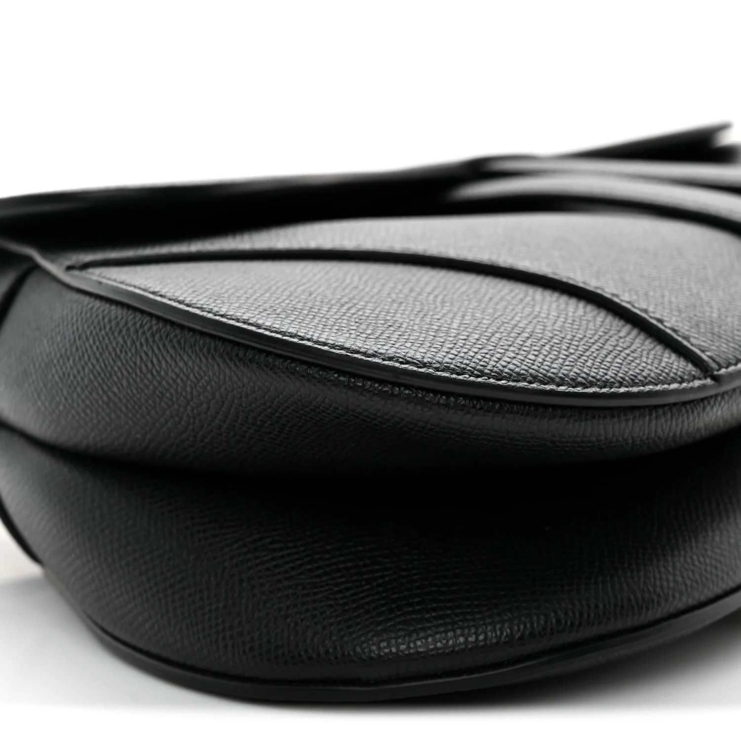 Grained Calfskin Saddle Bag Black - Top Club