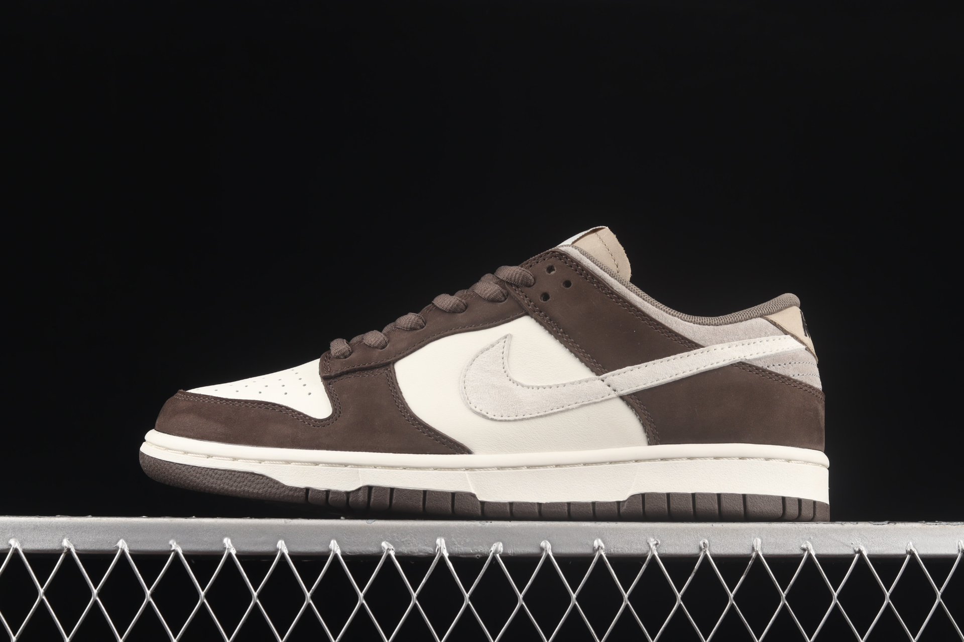Otomo Katsuhiro x Dunk Low  Steamboy OST  LF0039-001 - Sneaker Replica Workshop