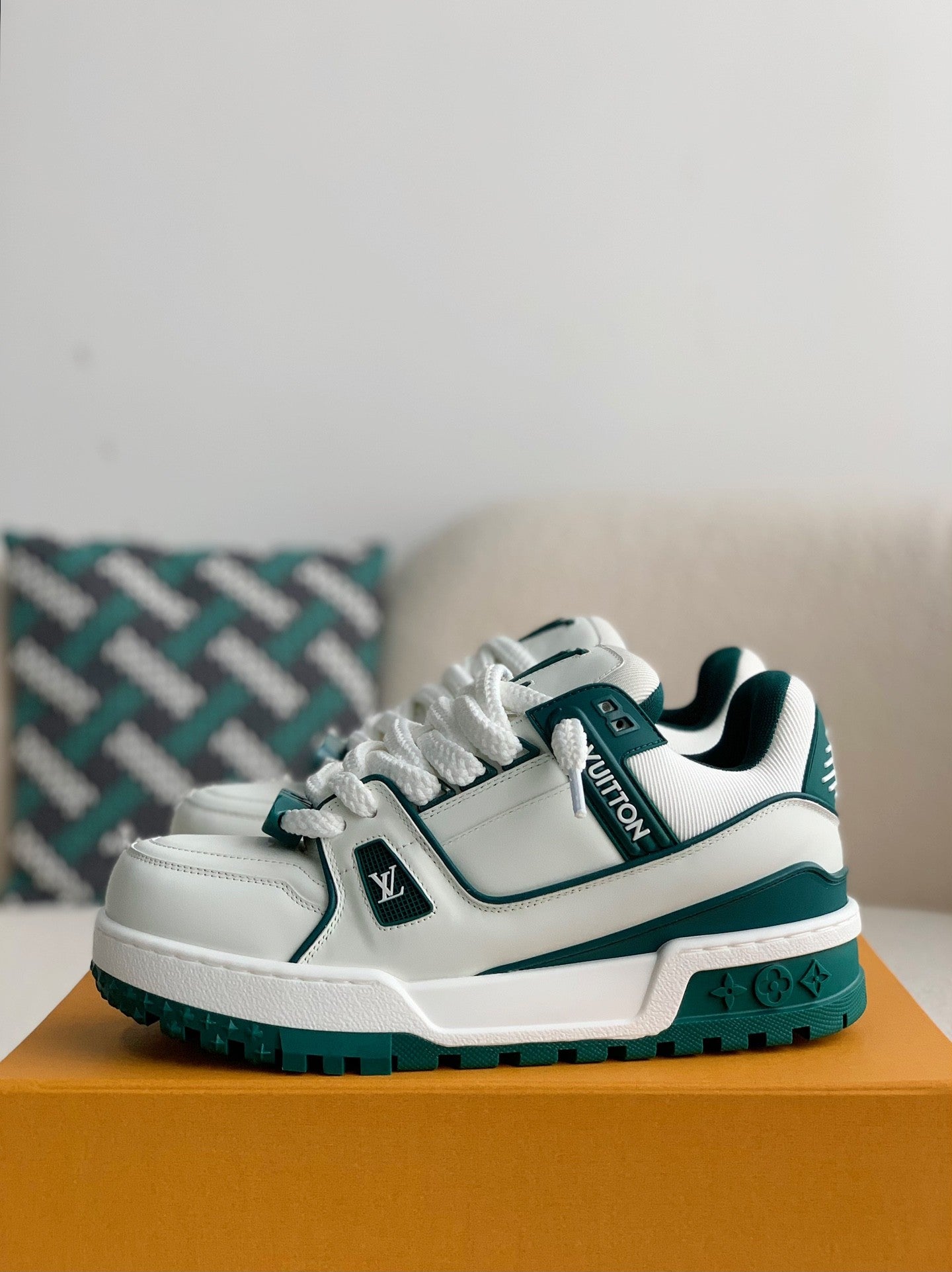 Louis Vuitton LV Trainer White Green Maxi Sneaker - Sneaker Replica Workshop