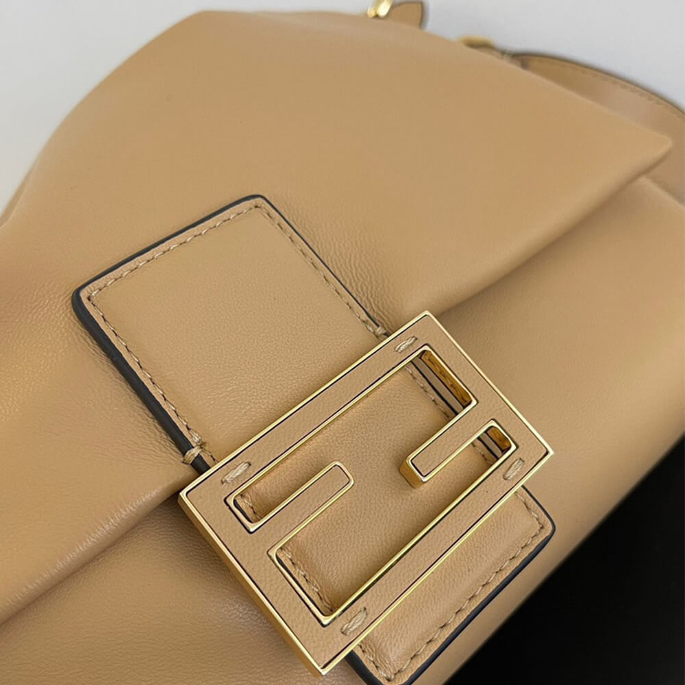 Fendi Mamma Baguette Medium(high-end grade) - Top Club