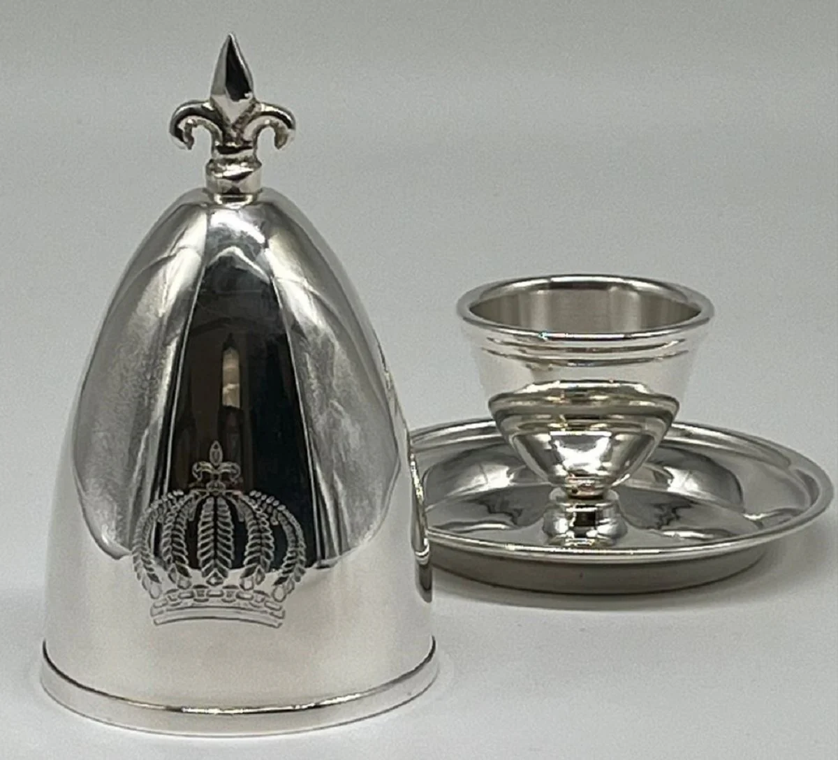 Pompöös by Luxus Baroque egg cup with lid silver - designed by Harald Glööckler