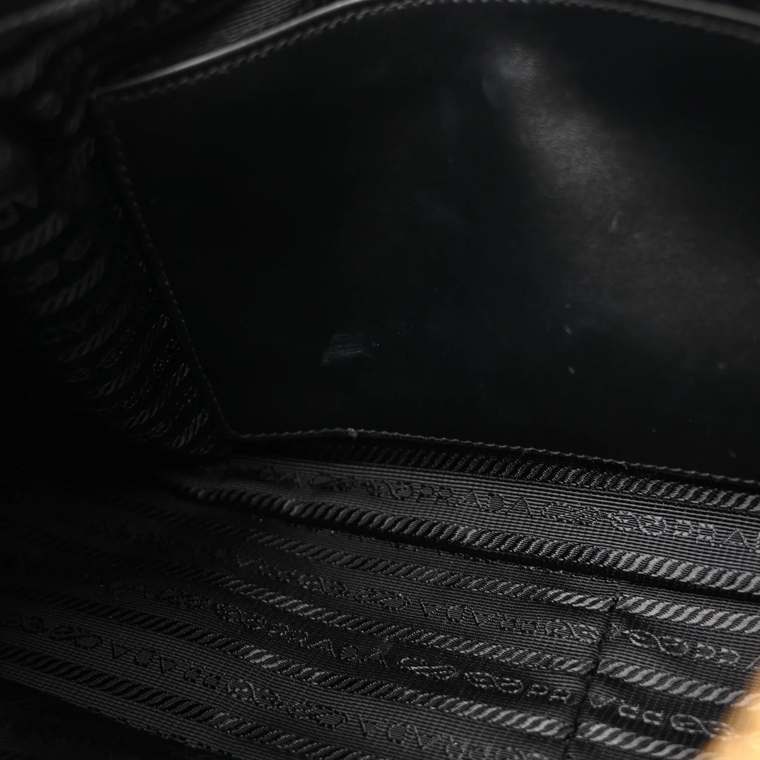 Re-Nylon Vitello Large Aimee Shoulder Bag Black - Top Club