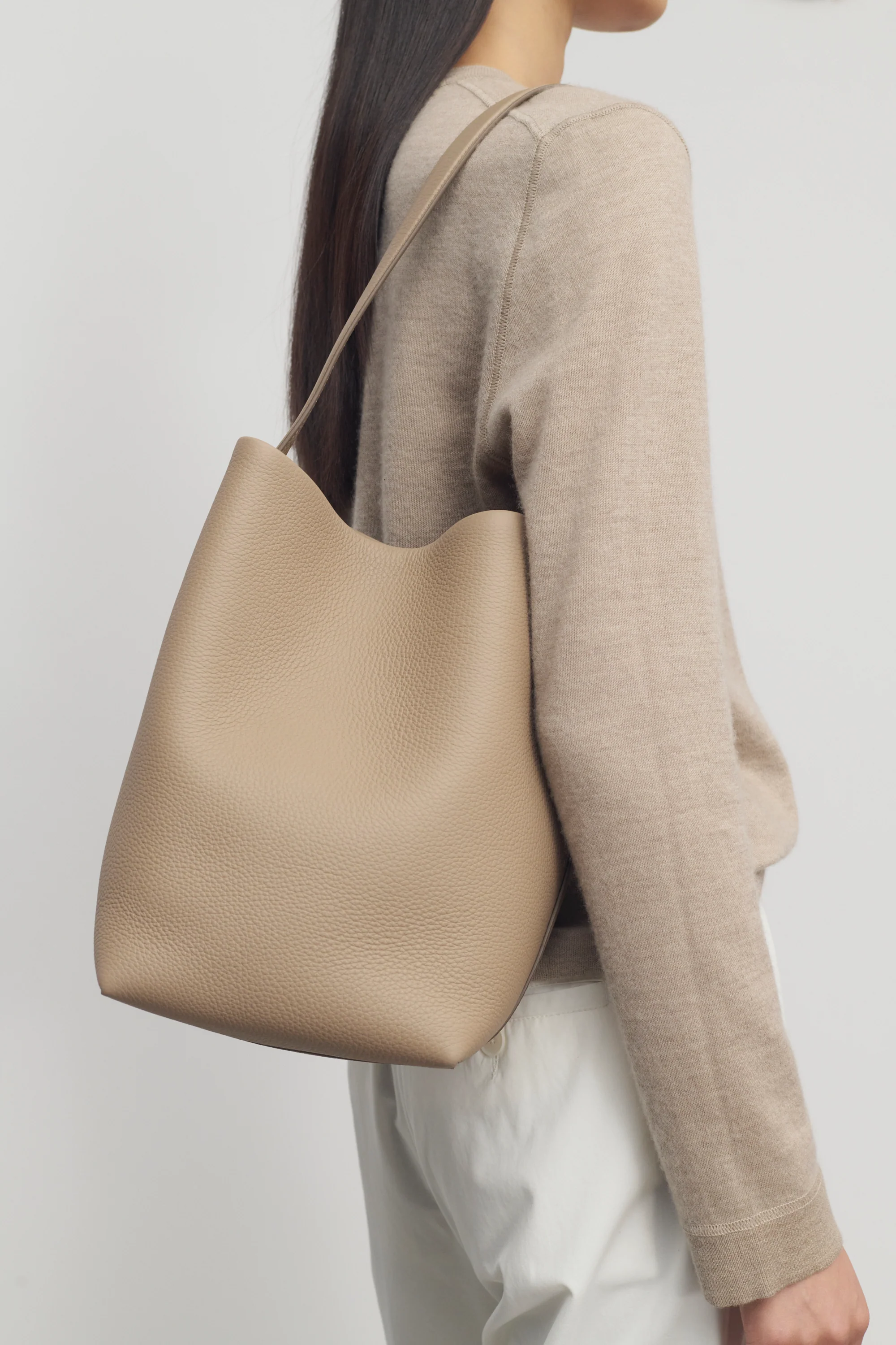 Medium N/S Park Tote Bag in Leather - Top Club