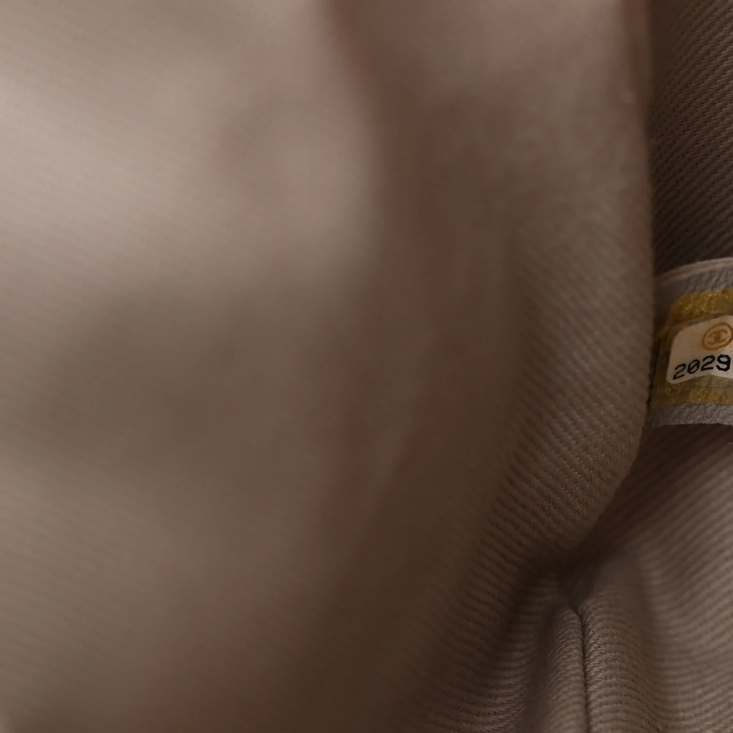 Caviar Quilted Jumbo Easy Flap Beige - Top Club