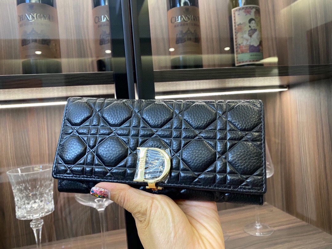 D new arrival women wallet size : 19 *10 cm - Top Club