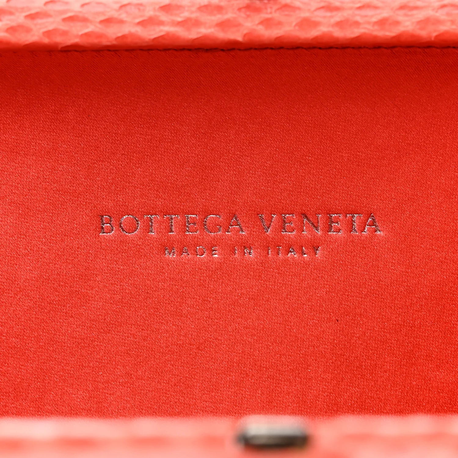 Satin Intreccio Impero Ayers Knot Clutch Magma - Top Club