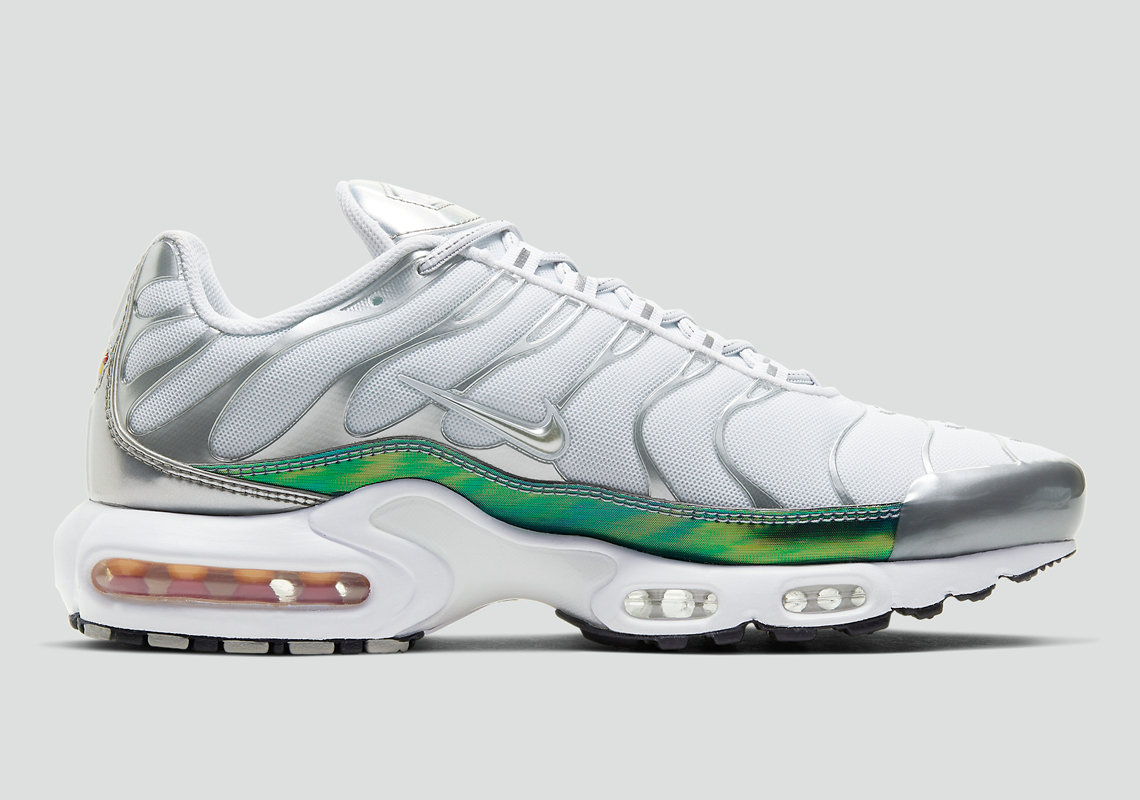 Air Max Plus  Metallic Green  CW2646-100 - Sneaker Replica Workshop