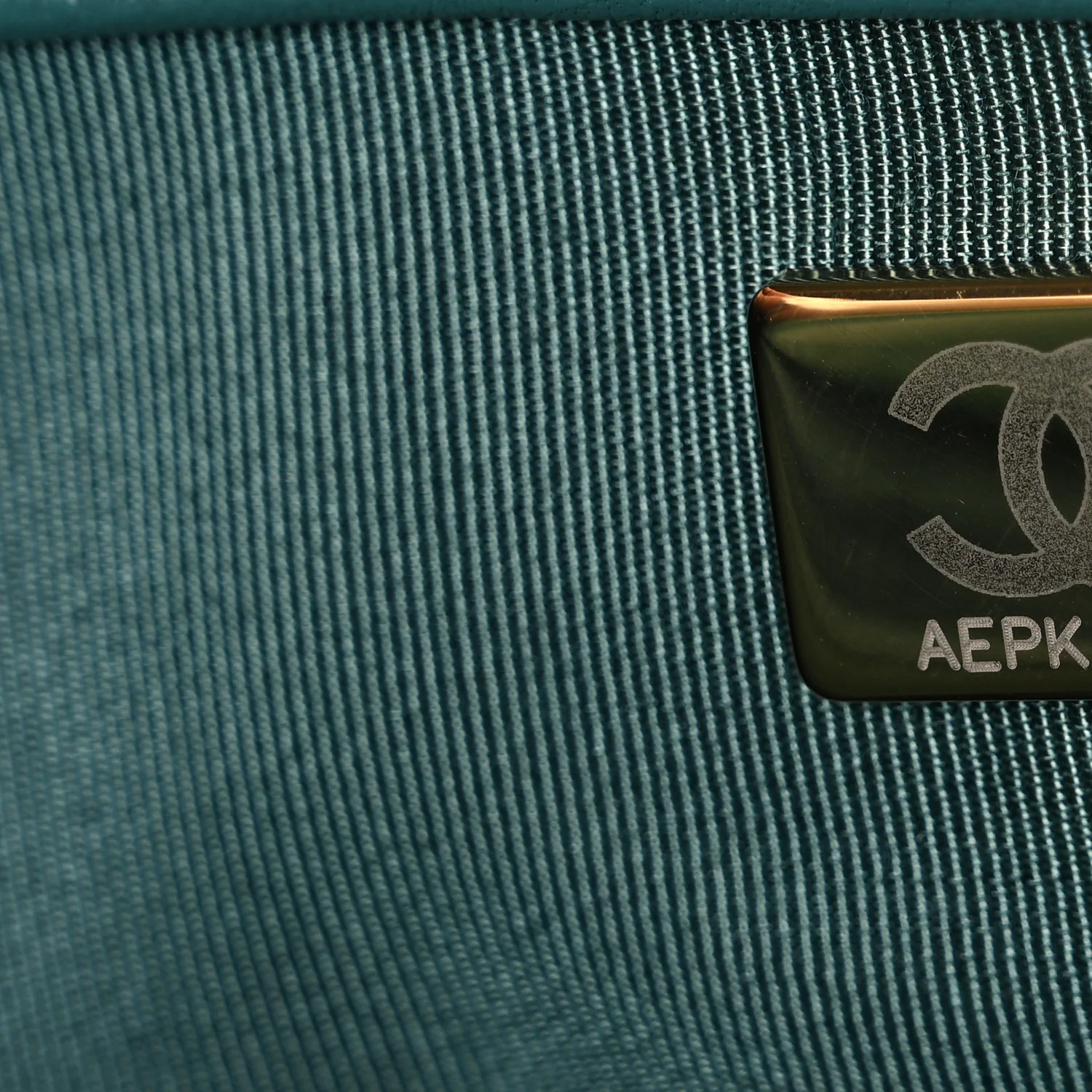 Lambskin Quilted Medium Chanel 19 Flap Green - Top Club