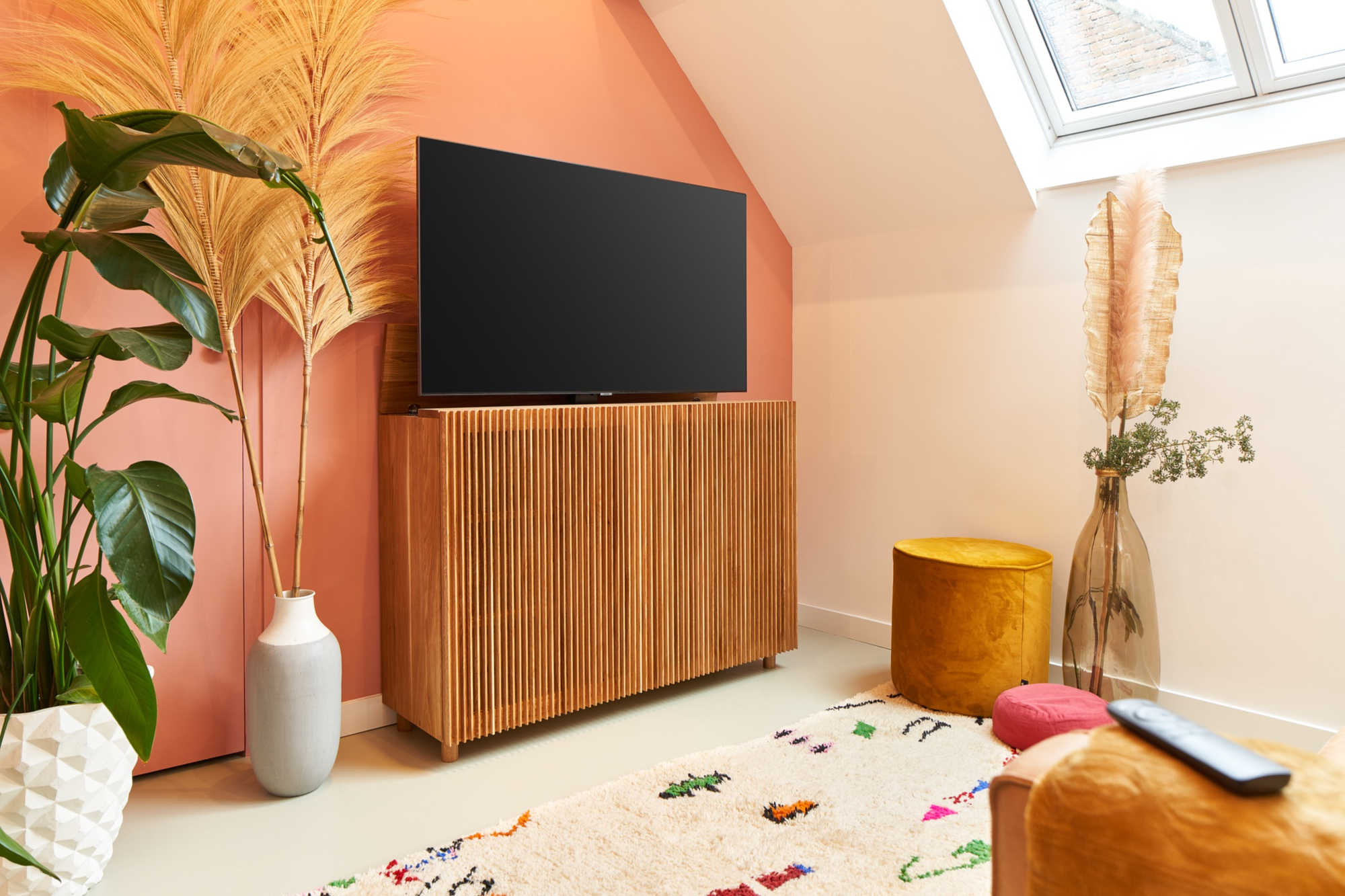 TV lift meubel Bohemian 55 inch 3 deurs