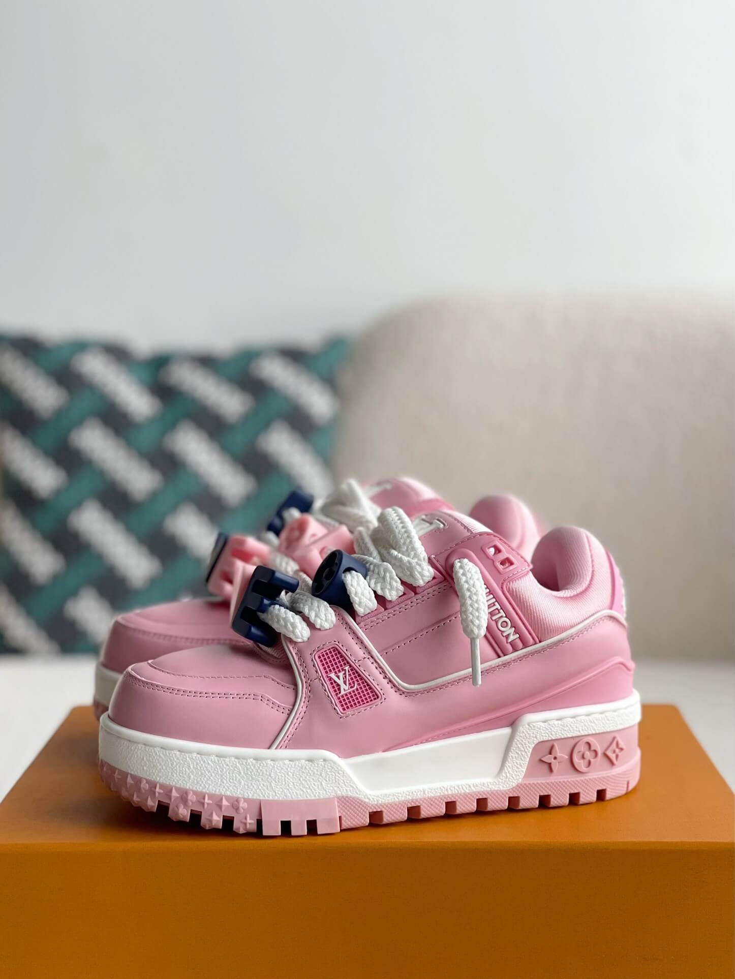 Louis Vuitton LV Trainer Maxi Pink Sneaker - Sneaker Replica Workshop