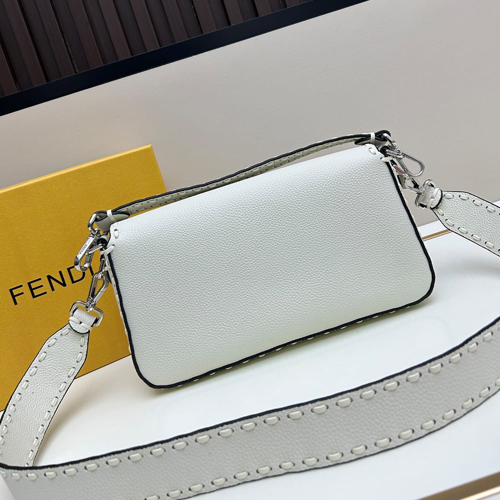 Fendi Baguette - Top Club