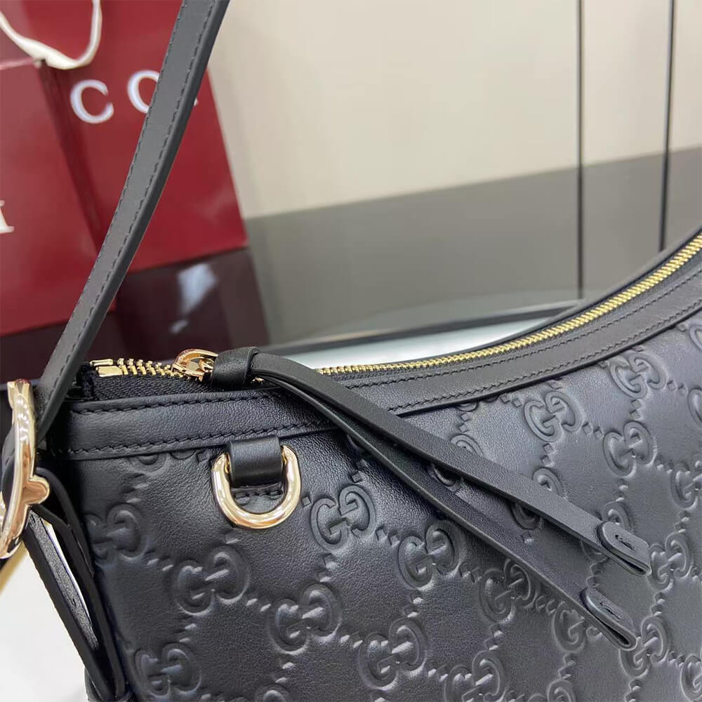 GG Emblem medium shoulder bag - Top Club