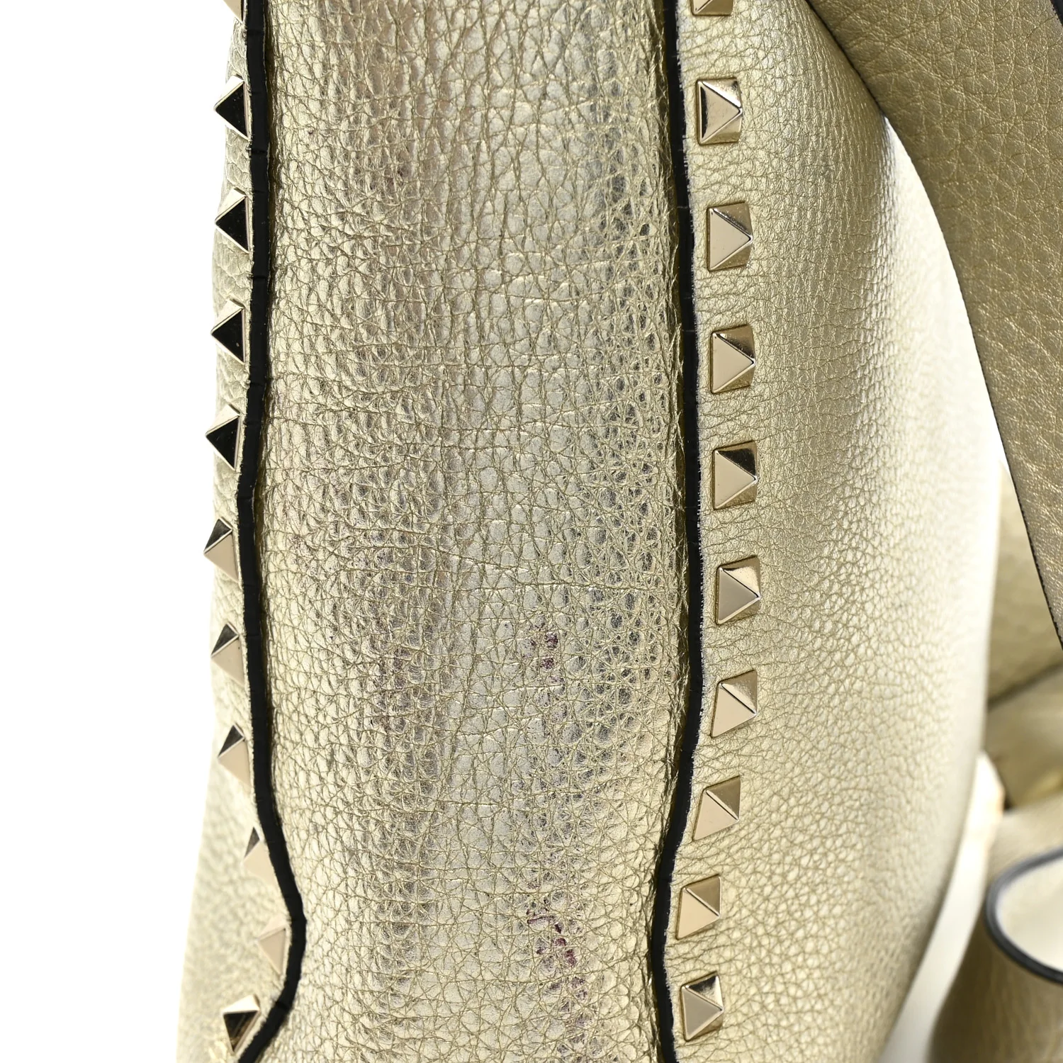 Metallic Pebbled Calfskin Small Rockstud Flip-Lock Messenger Bag Platino - Top Club