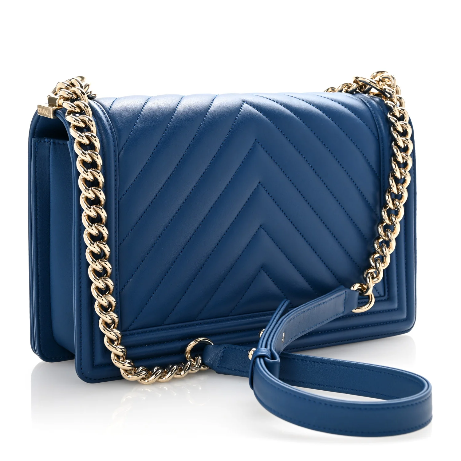Lambskin Chevron Quilted New Medium Boy Flap Blue - Top Club
