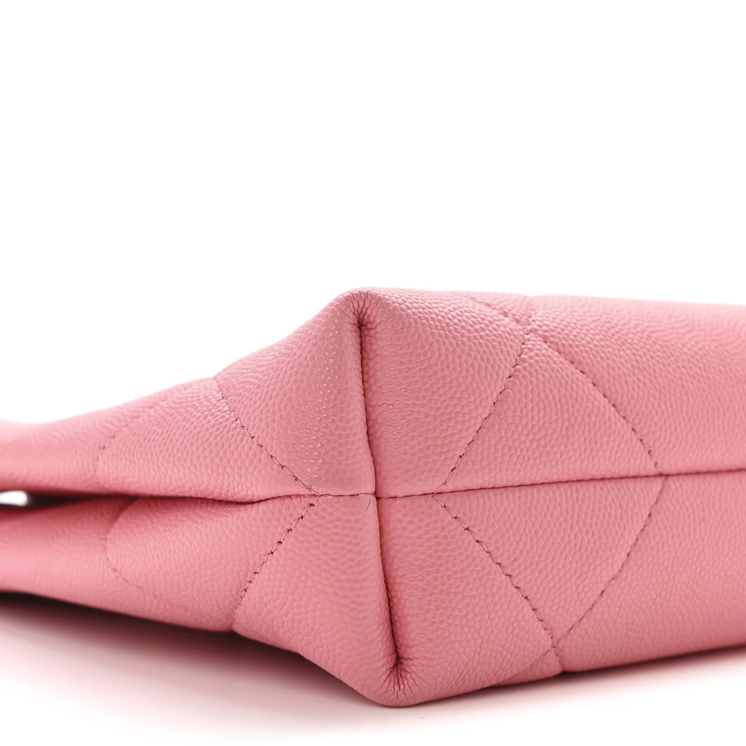 Caviar Quilted A Real Catch Clutch Pink - Top Club