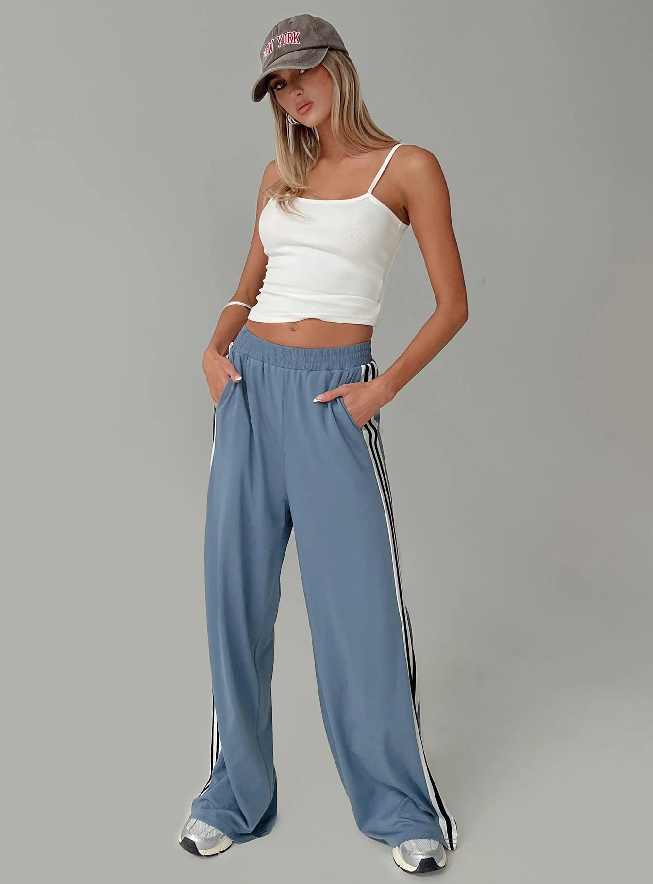Dime Track Pants Blue