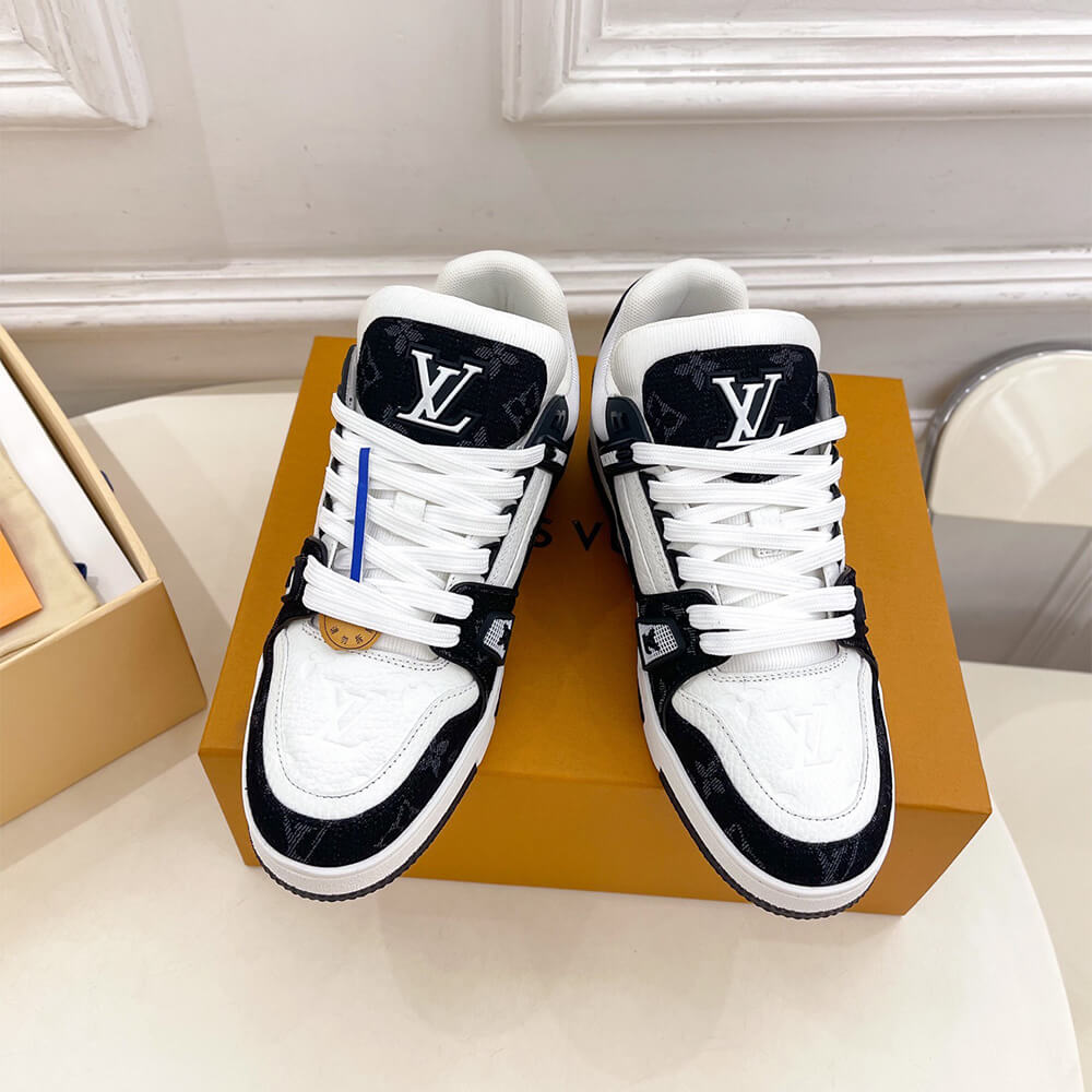 LV Trainer Sneaker - Top Club