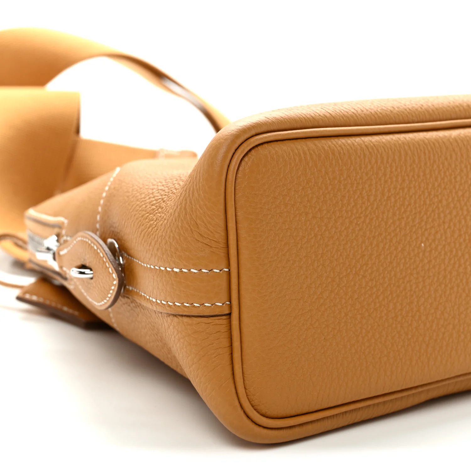 Togo Bolide Messenger Bag Naturel Sable - Top Club