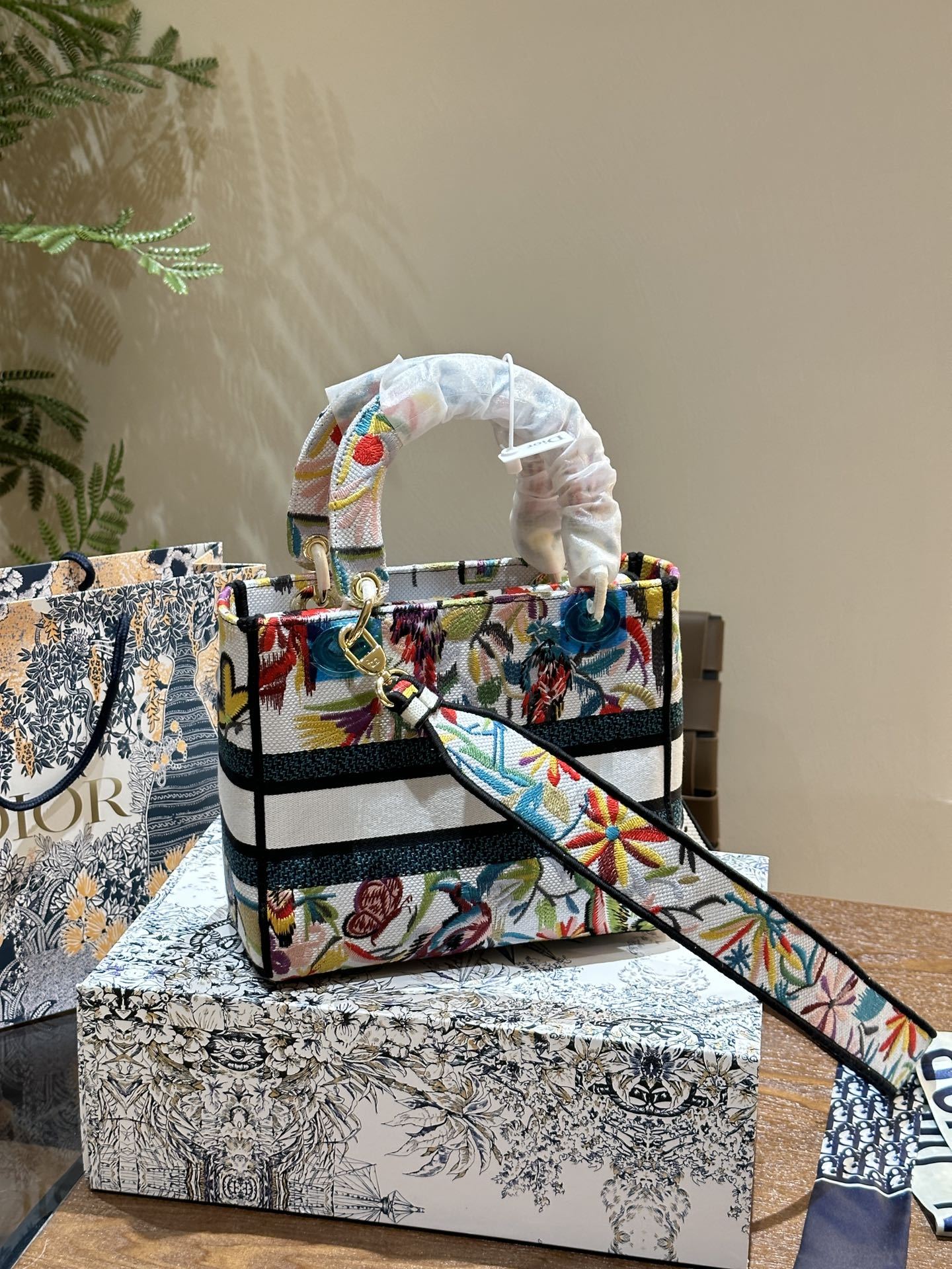 D lady bag size; 24 cm - Top Club