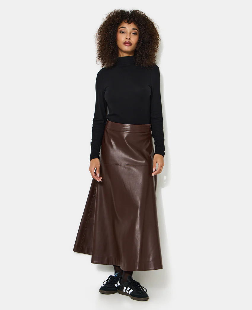 Pimkie Jupe longue et évasée en simili avec jeux de couture