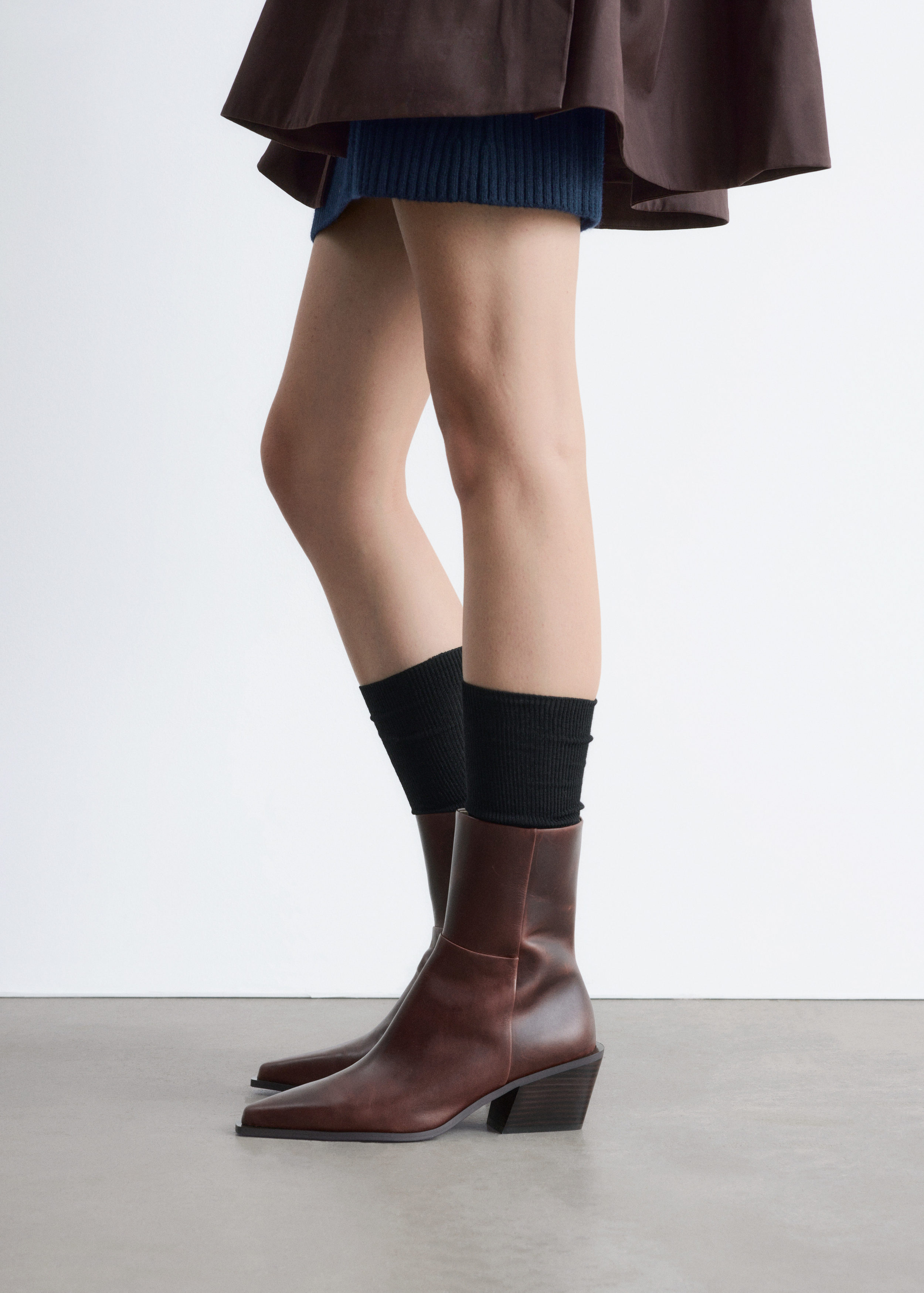 & Other Stories SLEEK LEATHER COWBOY BOOTS