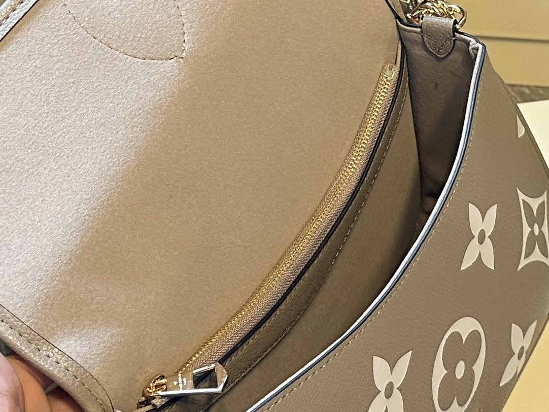 Louis M45985 new arrival bag size: 24 x 15 x 9cm - Top Club