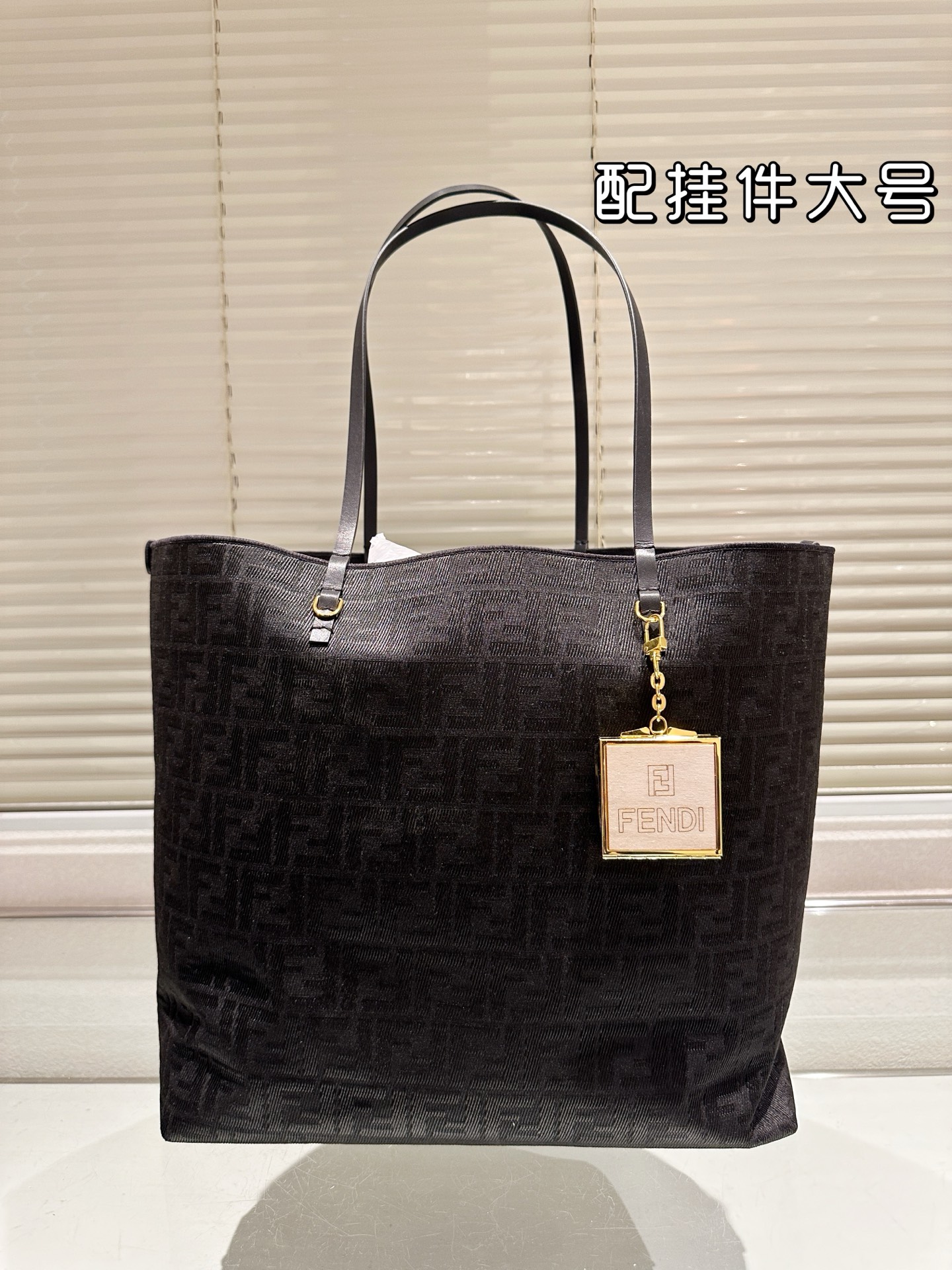 fen new arrival tote bag big size: 36*34 cm - Top Club