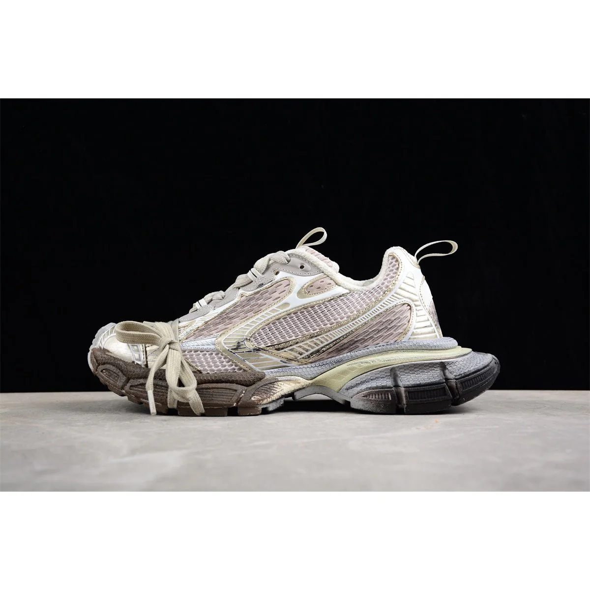 BALENCIAGA 3XL x CHAMPAGNE GRAFFITI - Sneaker Replica Workshop
