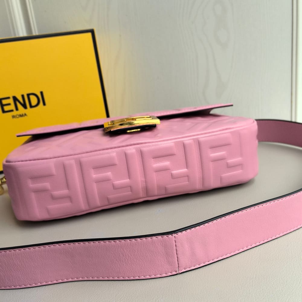 Fendi Baguette - Top Club
