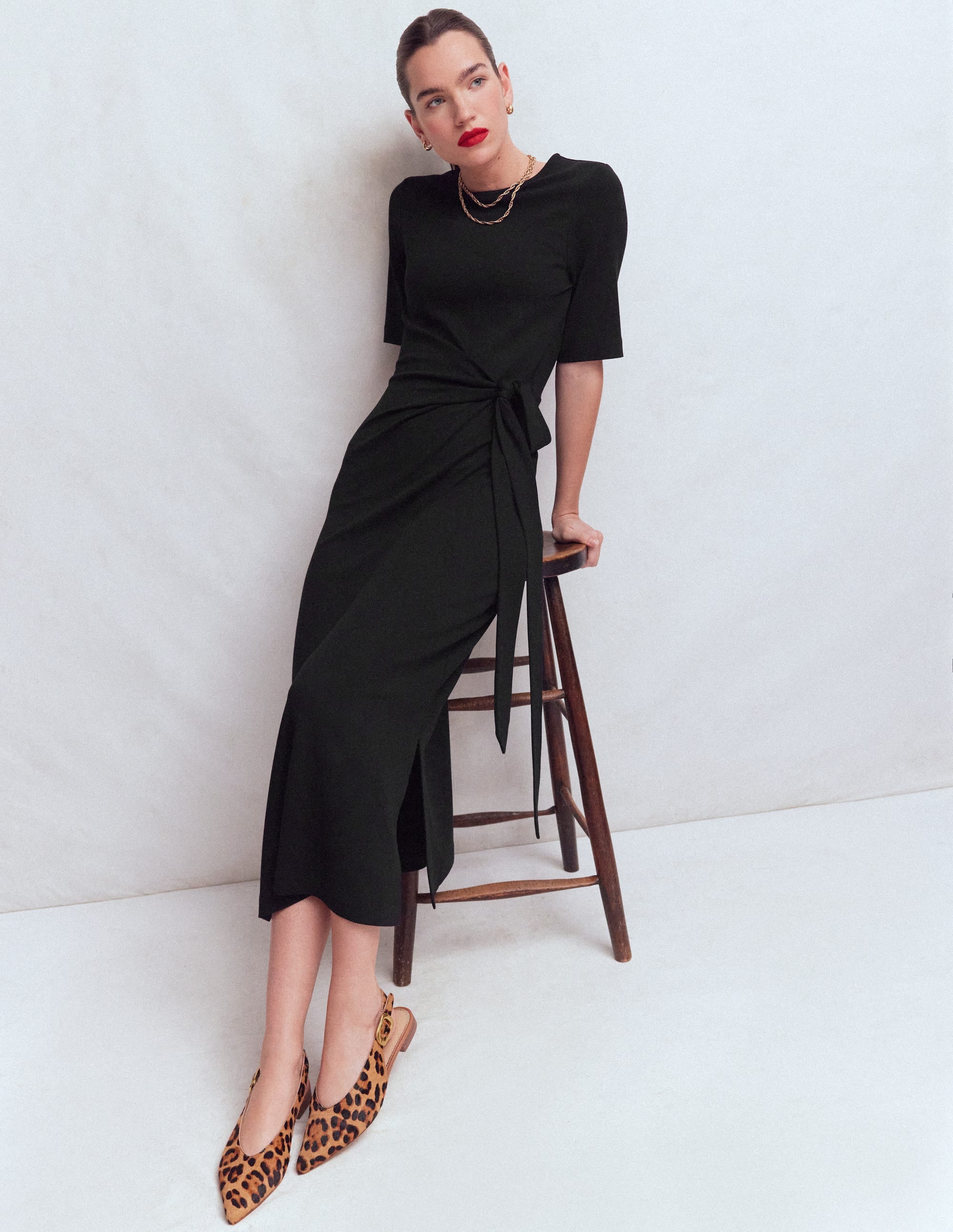 Zinnia Ponte-Midikleid zum Binden-Schwarz