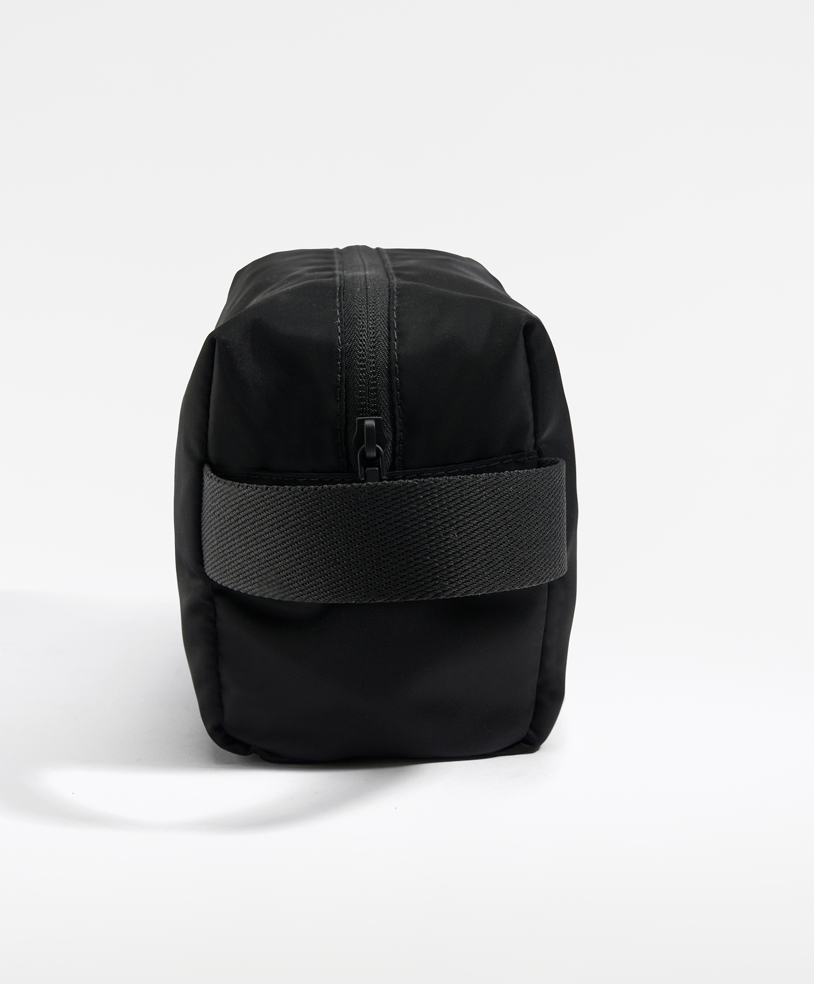 OYSHO Side-strap wash bag