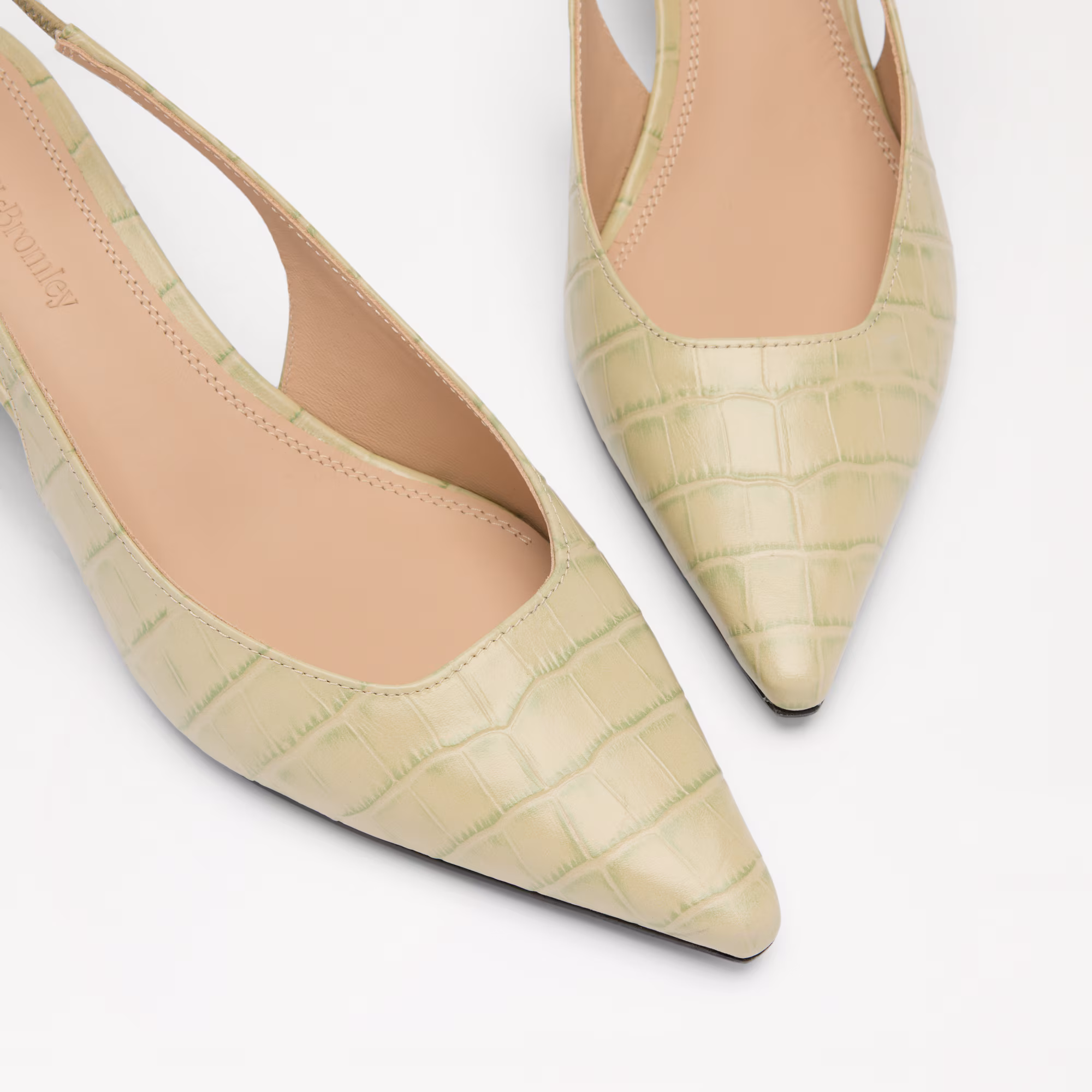 Stand Out SlingSlingback Kitten Heel