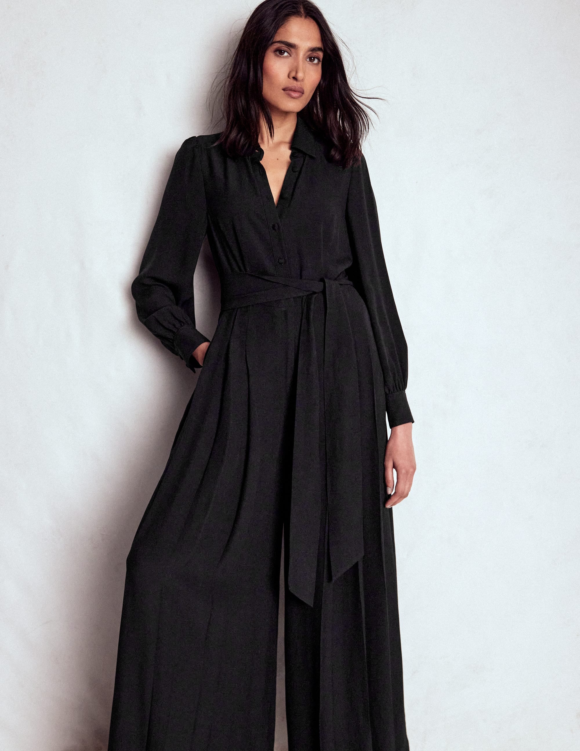 Palazzo-Jumpsuit mit Knopfleiste-Schwarz