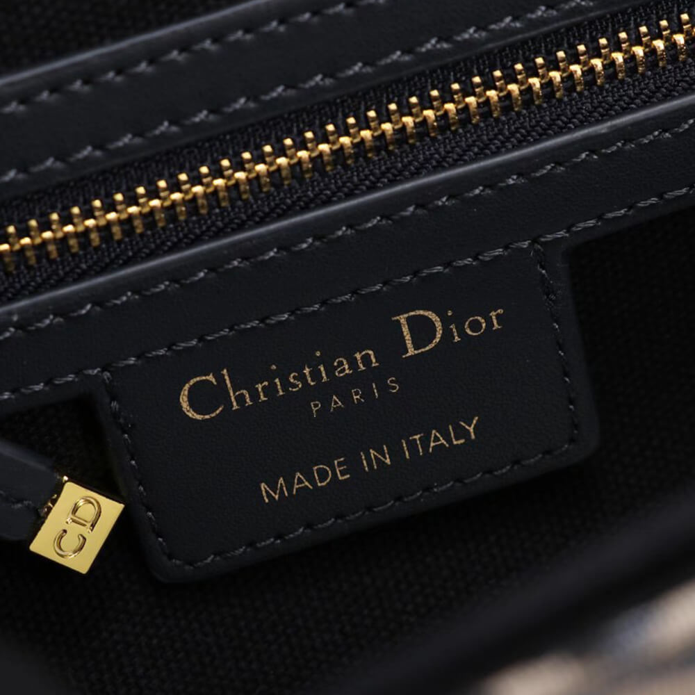 30 MONTAIGNE AVENUE BAG - Top Club
