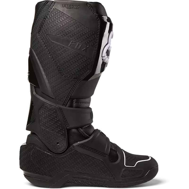 Instincts boots