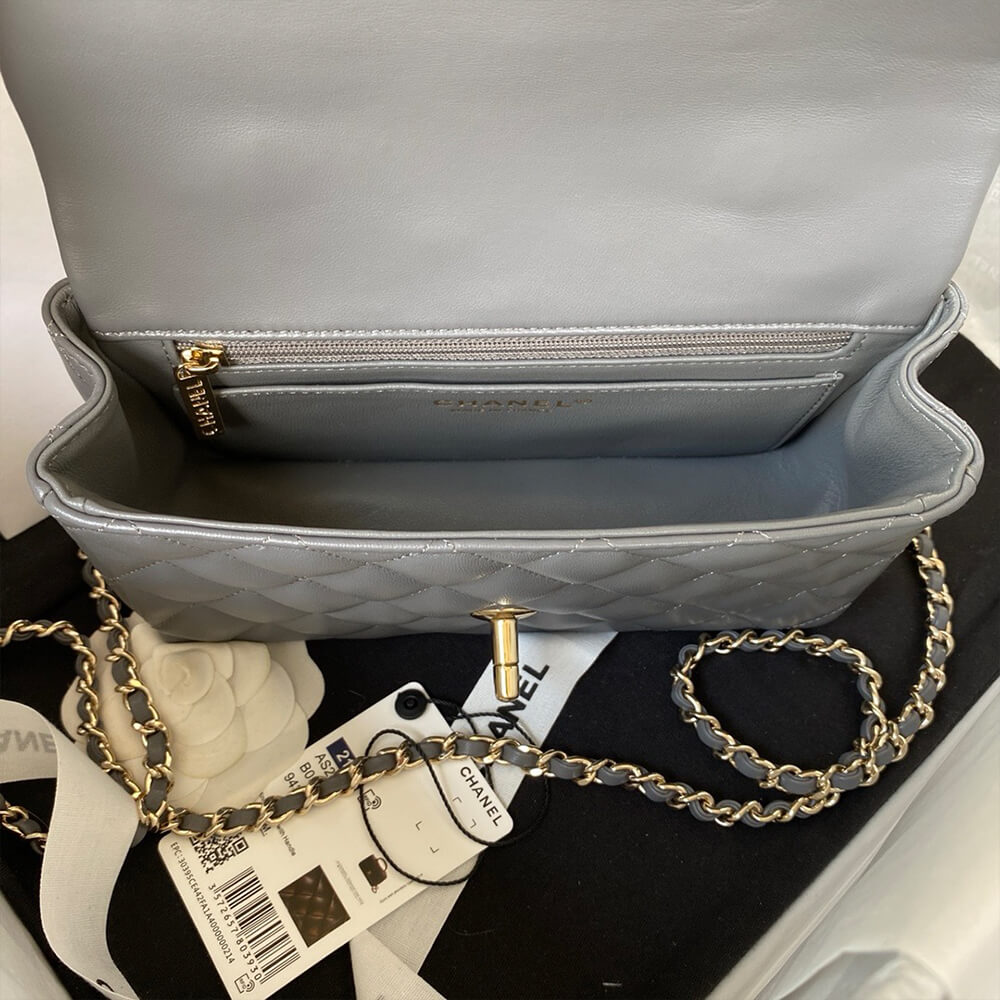 CHANEL Mini Classic Handbag With Top Handle - Top Club