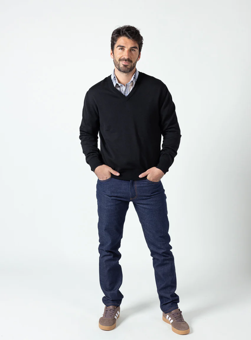 Pull homme col v  100% laine mérinos Noir