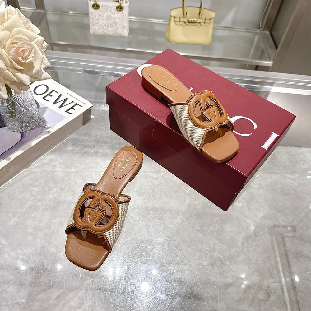 GUCCI Women s Interlocking G slide sandal - Top Club