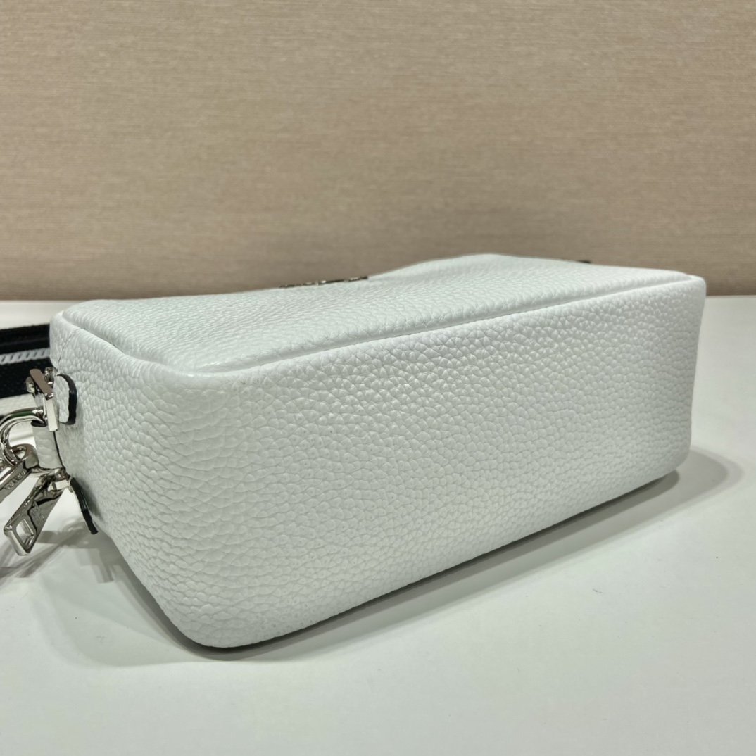 Pra Bag With Shoulder Strap White For Women, Women's Bags 8.6in/22cm 1BH082_2DKV_F0009_V_3OM - Top Club