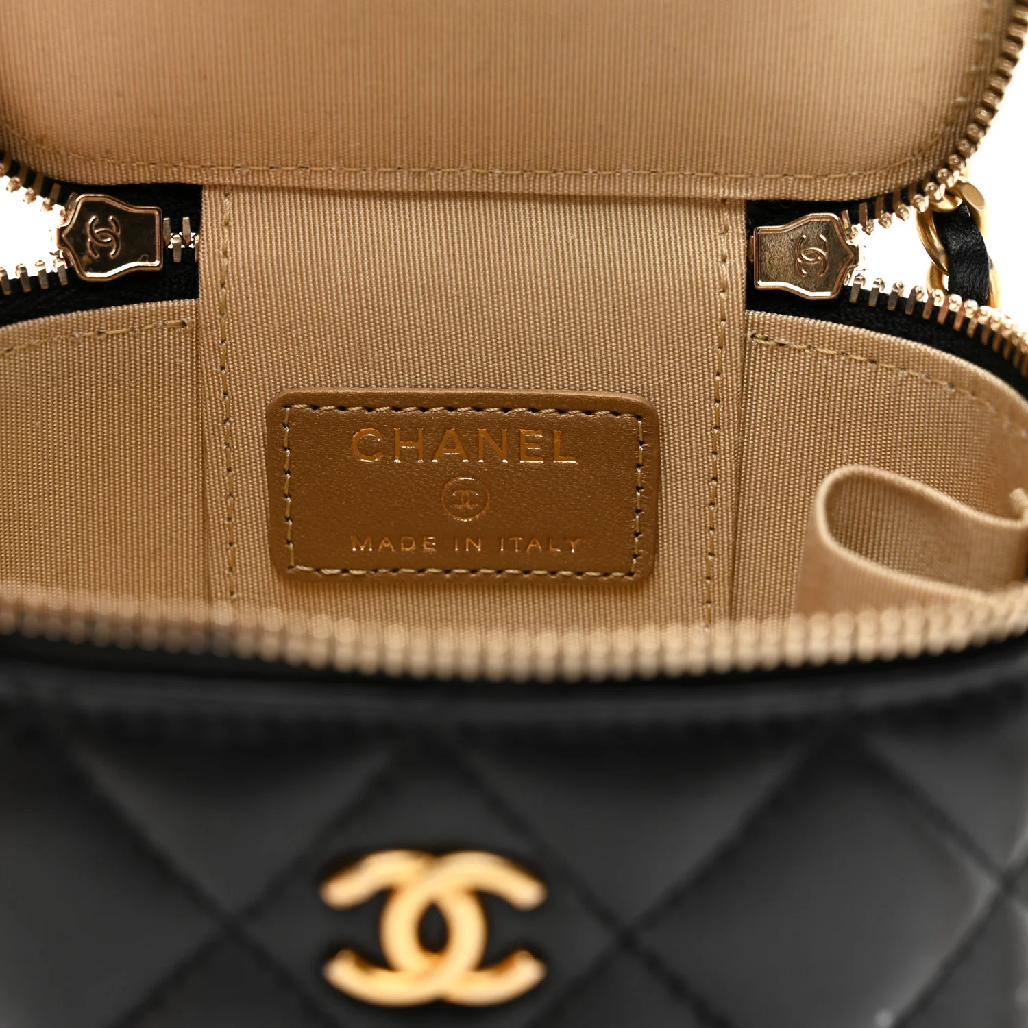 Lambskin Quilted Mini Pearl Crush Vanity Case With Chain Black - Top Club