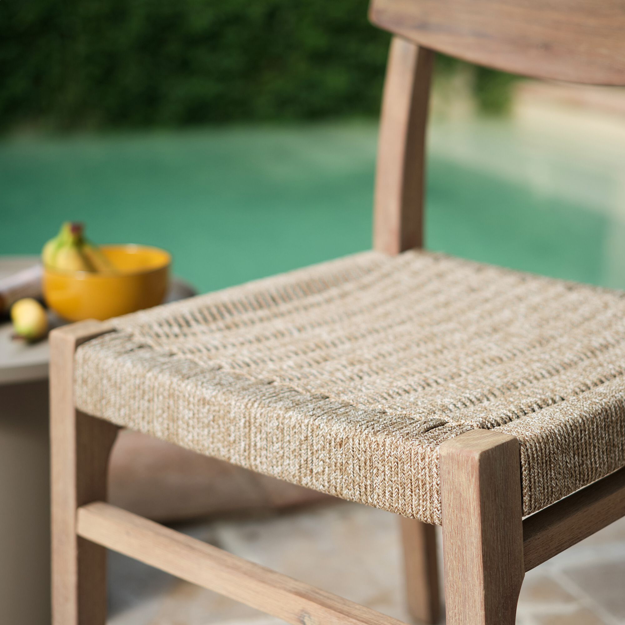 SORGUES - Chaise de jardin en acacia et assise en corde - bois foncé