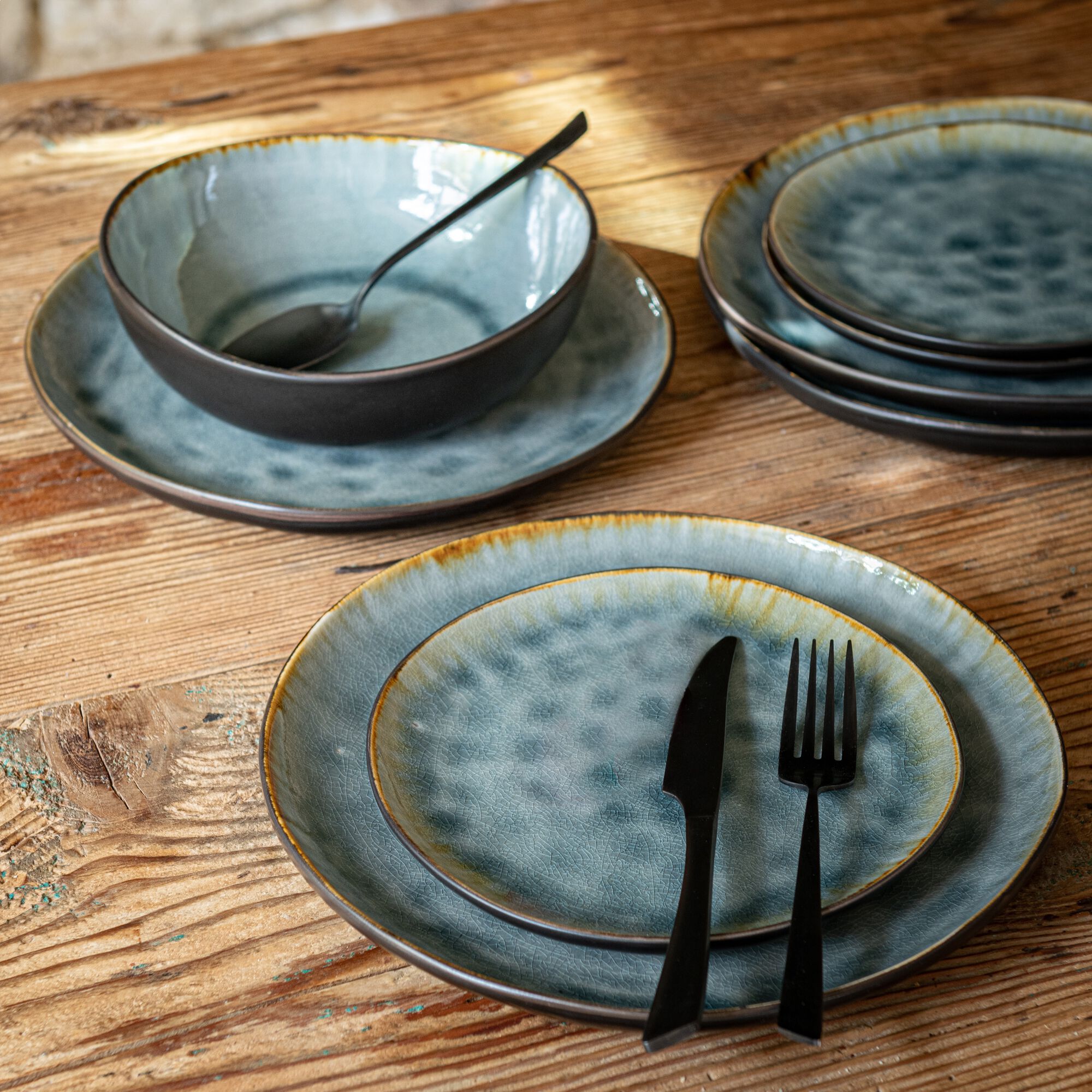 SELIME - Assiette plate en grès émail réactif D27,5cm - gris
