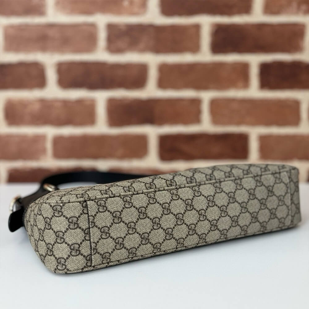 GG Emblem medium shoulder bag - Top Club