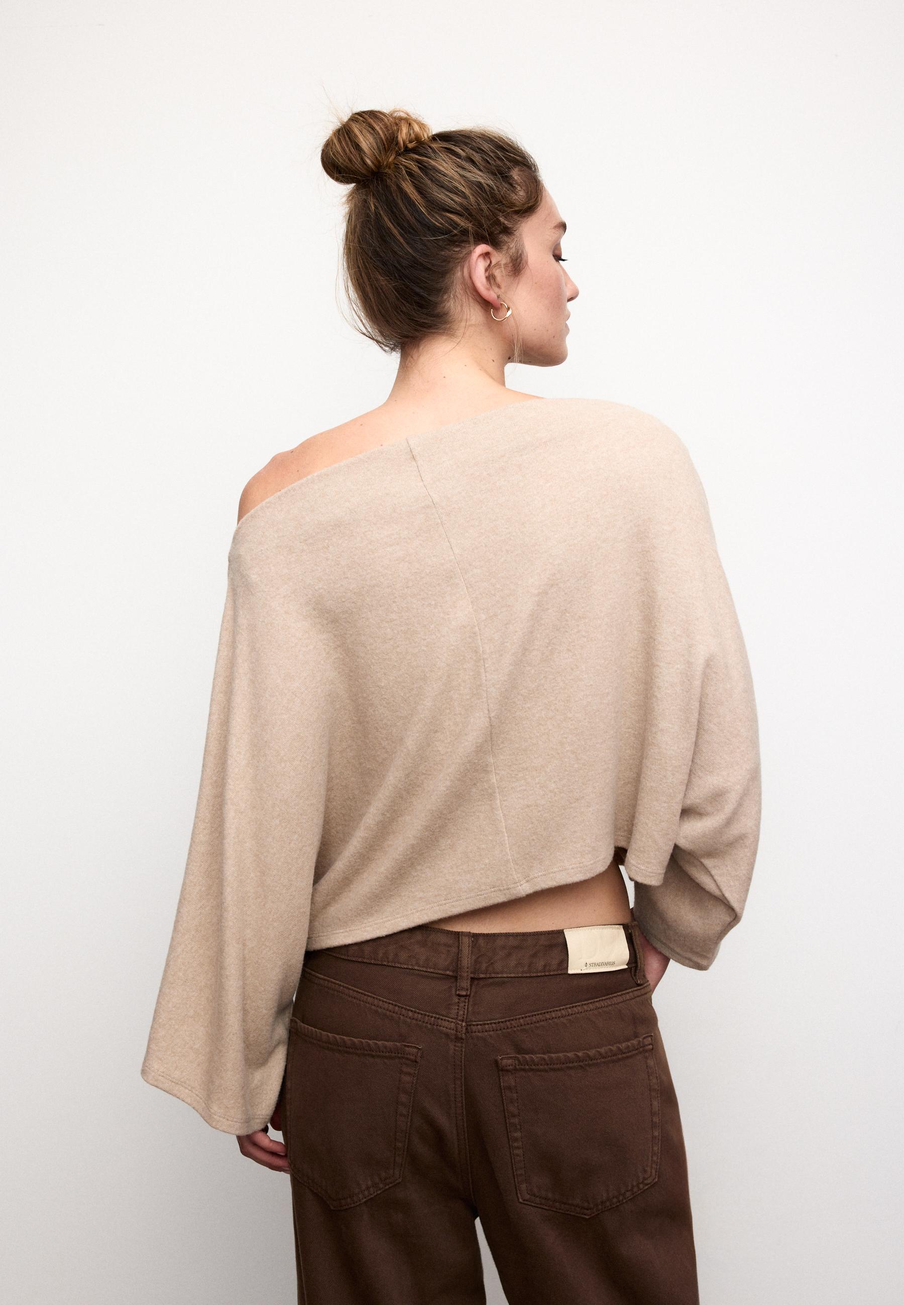 BOAT NECK CAPE TOP