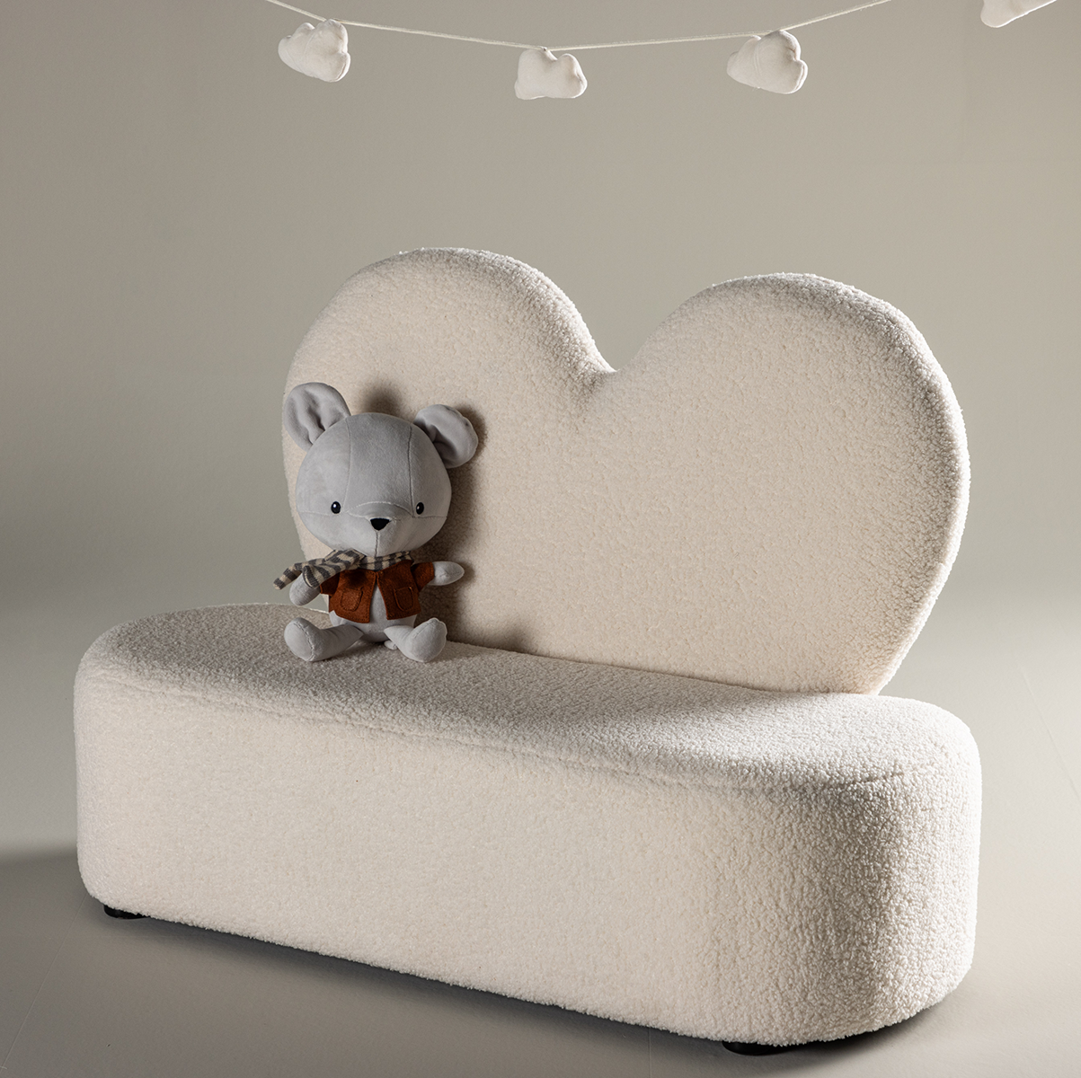 Kinderbankje Aryna - met hartvormige rugleuning Teddy wit