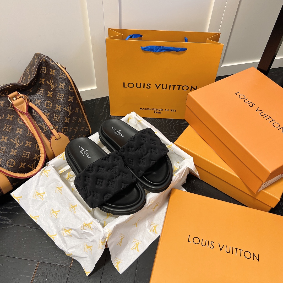 Louis Vuitton LV Pool Pillow Fashion Flat Flip-flops Slide Sandal (Replica) - Sneaker Replica Workshop