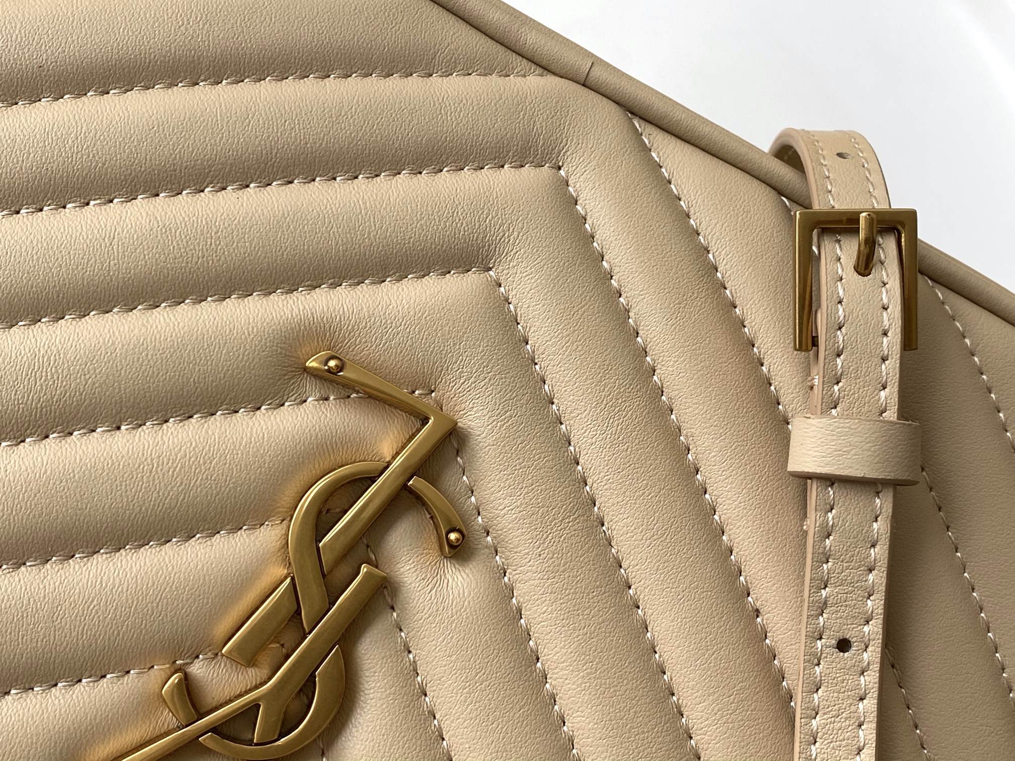 Y Lou Camera Bag In Quilted Leather - Top Club